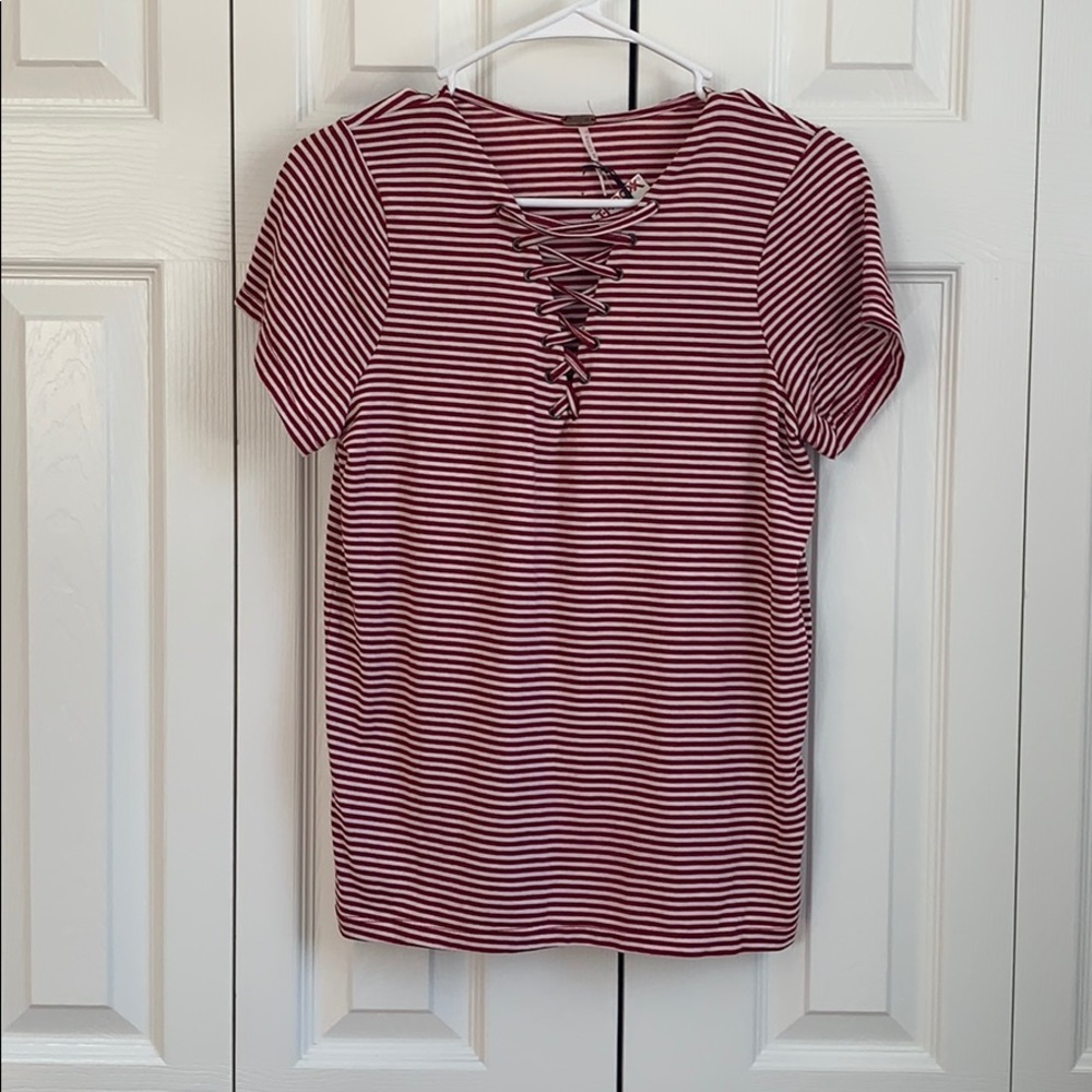 NWT Striped Deep V Lace Up Tee-Shirt